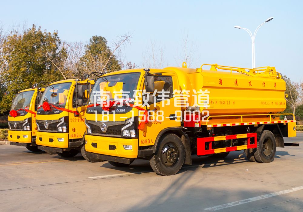 369大影壁多利卡吸污车